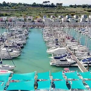albufeira-marina-penthouse-1.hotelaalgarve.com/